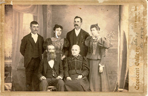 William and Laura Hays and family in 1894